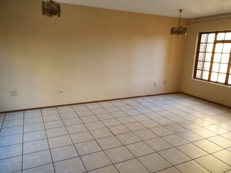 To Let 3 Bedroom Property for Rent in Eureka Free State